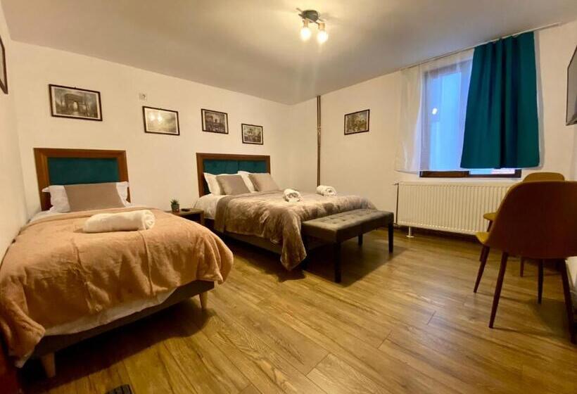 Номер Стандарт Трехместный, Restaurant Pensiunea Carmen