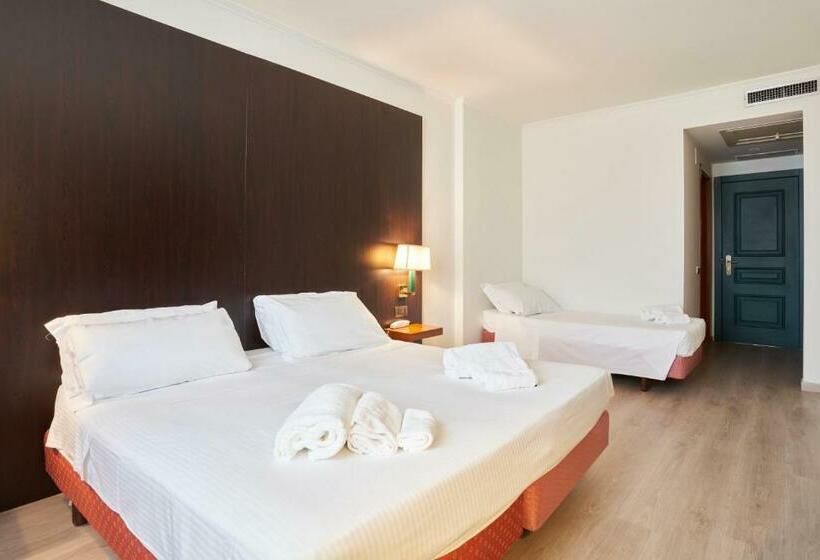 스탠다드 룸, Cyrano