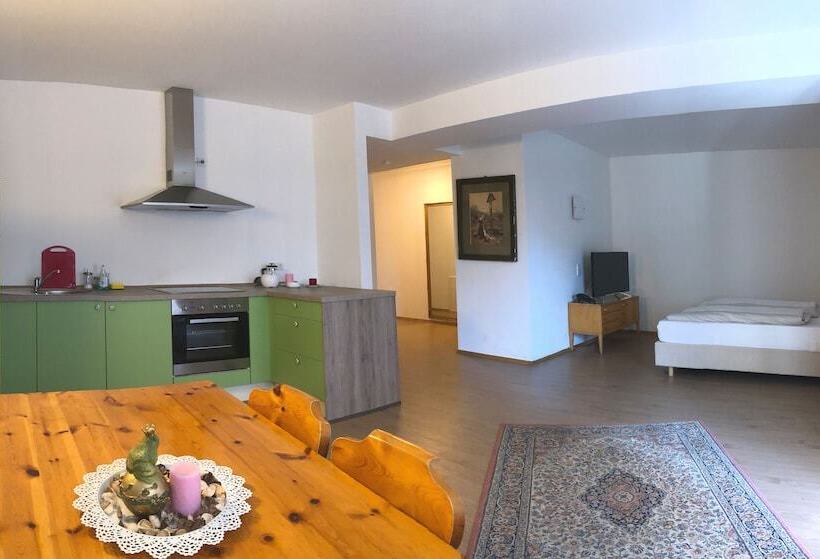 Апартаменты Комфорт 1 Спальня, Freischutz Apartments