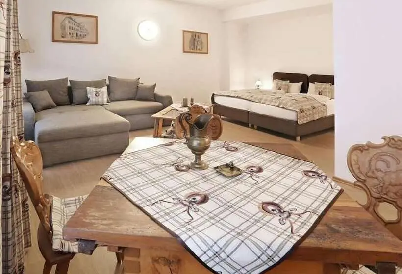 １ベッドルームのコンフォーとアパートメント, Freischutz Apartments