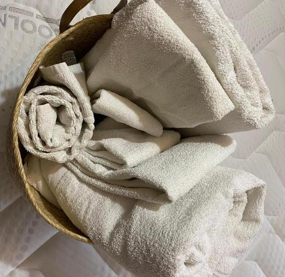 شقة غرفة واحدة, Il Girasole Terzuolo