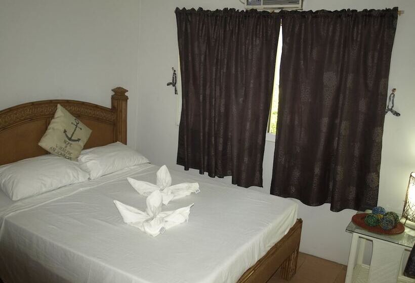 اتاق لوکس, The Sharks Tail Dive Resort