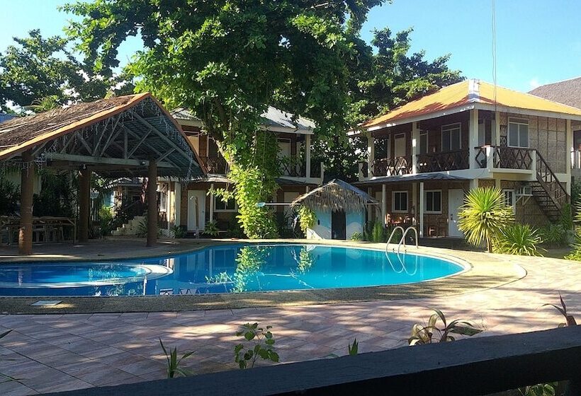 اتاق سوپریور, The Sharks Tail Dive Resort