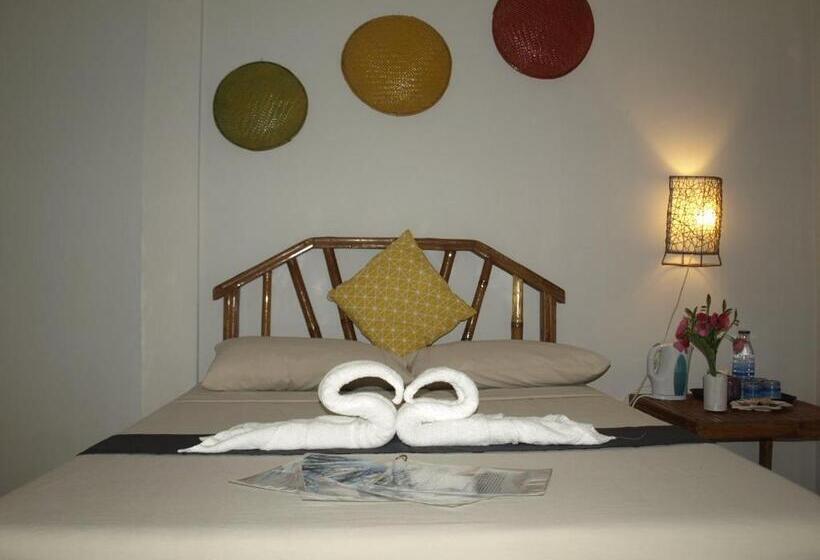 اتاق لوکس, The Sharks Tail Dive Resort