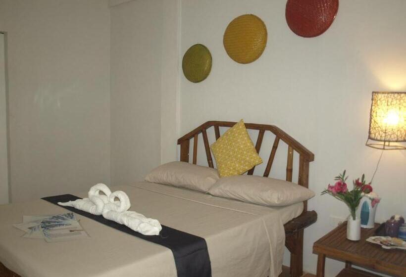 اتاق لوکس, The Sharks Tail Dive Resort