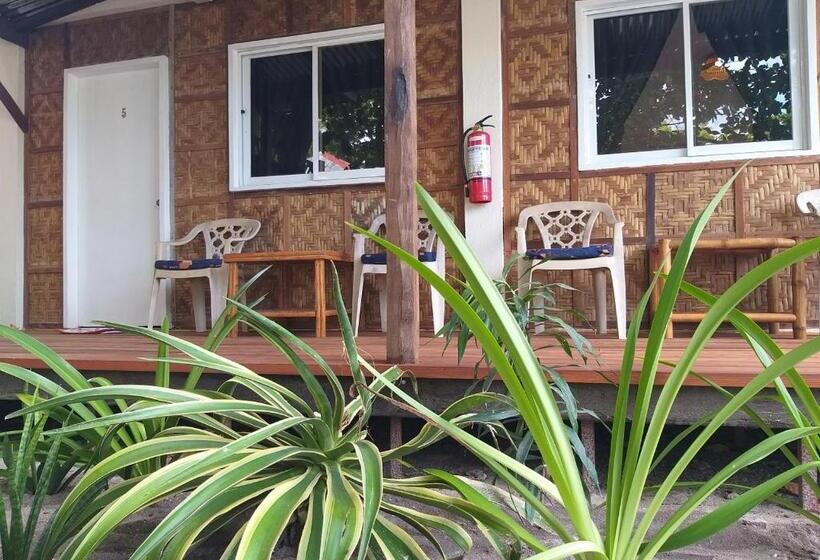 اتاق لوکس, The Sharks Tail Dive Resort