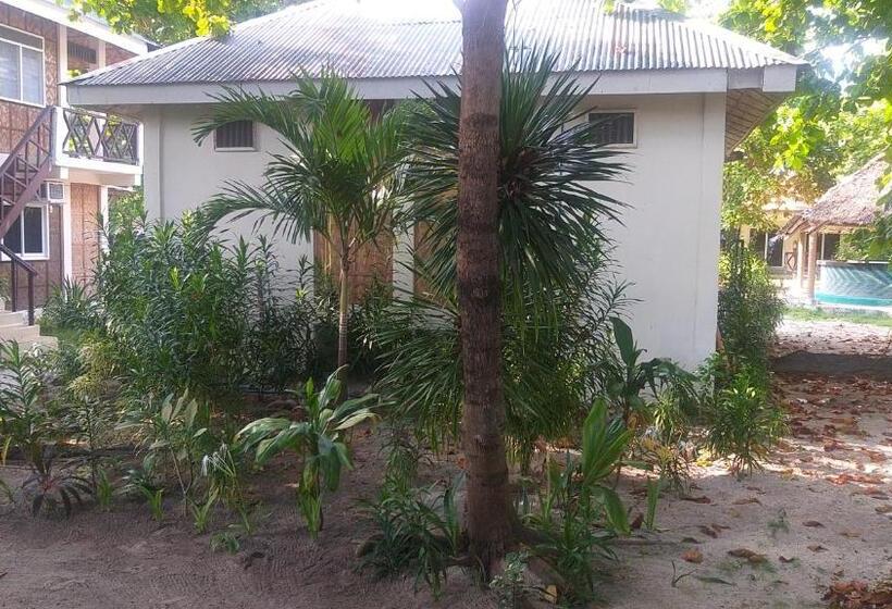 اتاق استاندارد, The Sharks Tail Dive Resort