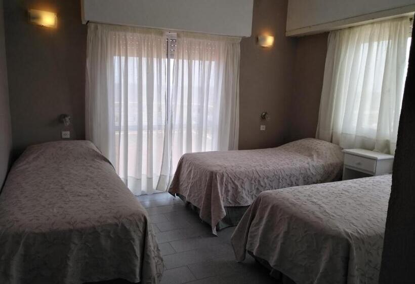 آپارتمان 1 خوابه با تراس, Los Tritones Apart