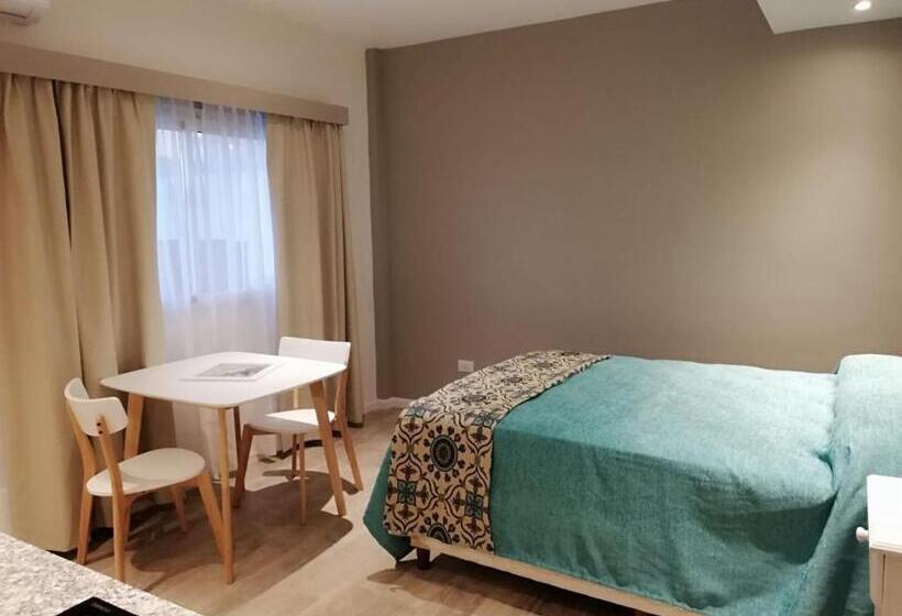 استودیوی استاندارد, Los Tritones Apart