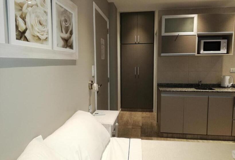 استودیوی استاندارد, Los Tritones Apart