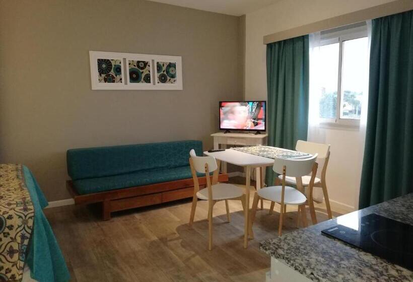 استودیوی لوکس, Los Tritones Apart