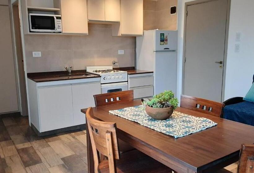 آپارتمان 1 خوابه با چشمانداز دریا, Los Tritones Apart