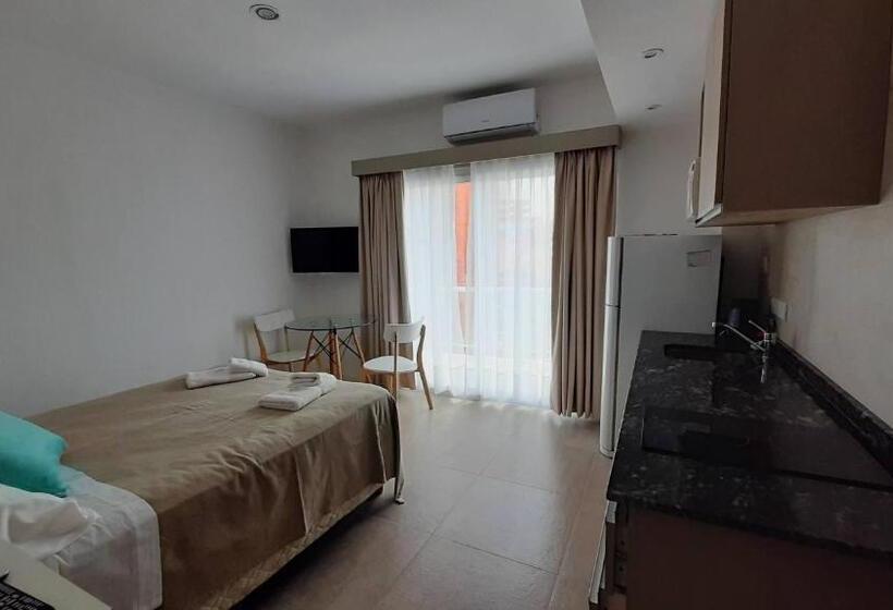 استودیو استاندارد با بالکن, Los Tritones Apart