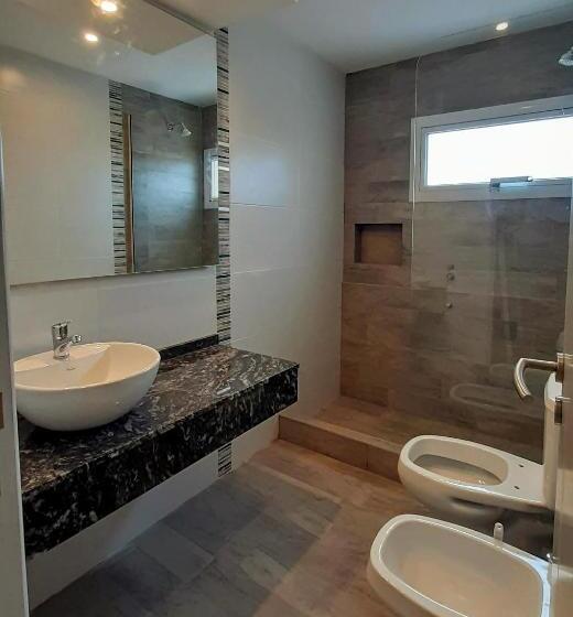 استودیو استاندارد با بالکن, Los Tritones Apart