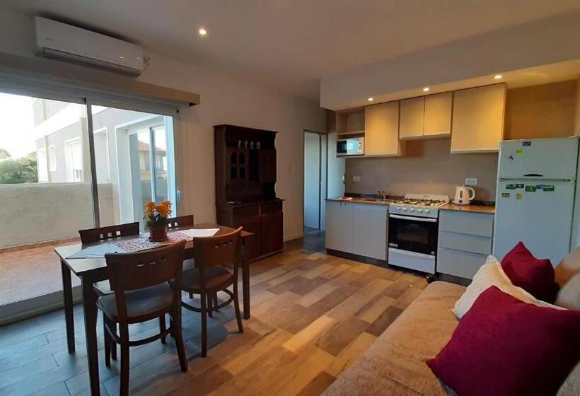 آپارتمان 1 خوابه با تراس, Los Tritones Apart