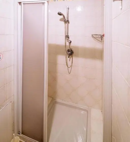 ベーシックルーム, B&b Da Nada Locanda Toscana