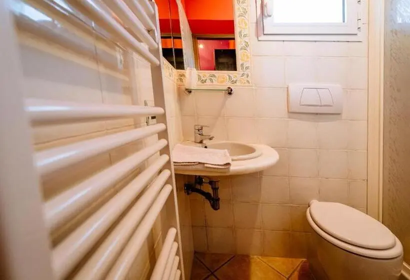トリプルクラシックルーム, B&b Da Nada Locanda Toscana