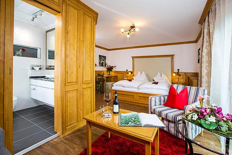 디럭스 룸, Wellness Hotel V Nebi