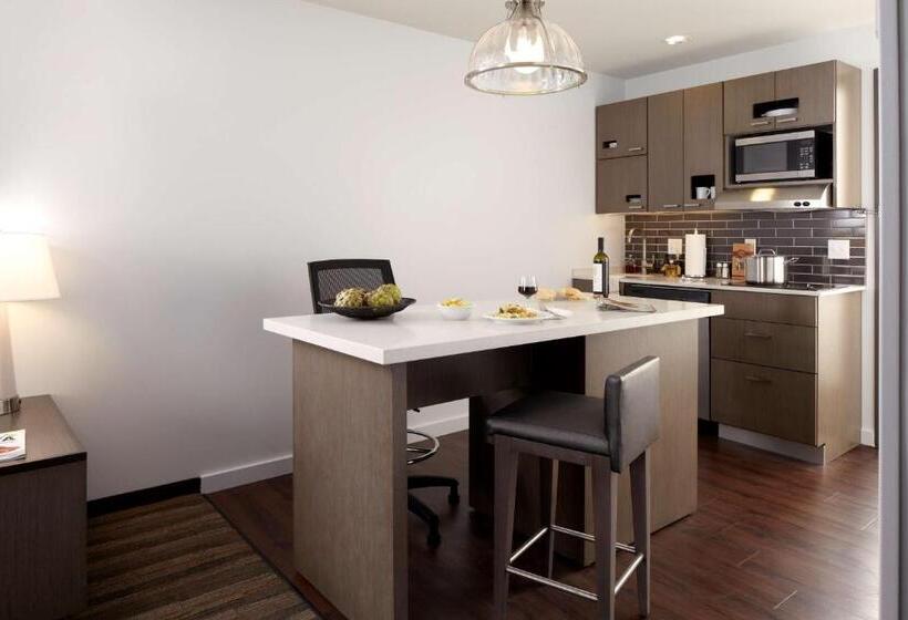 جناح لذوى الاحتياجات الخاصة, Hyatt House Indianapolis Fishers