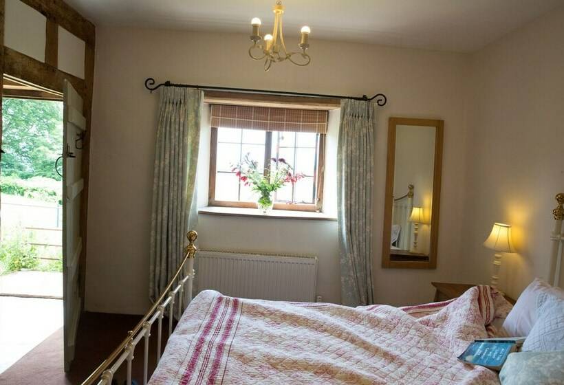 בית, חדר שינה 1, Tilbury Cottage