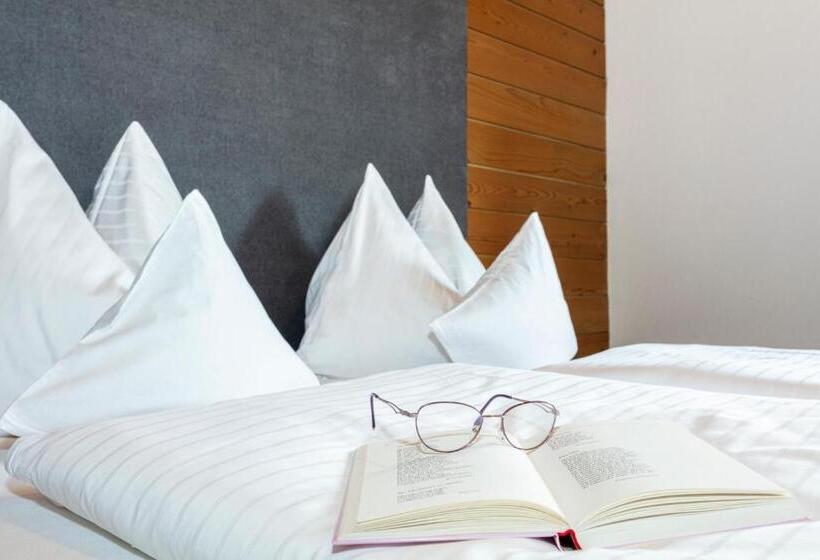 스탠다드 룸 산 전망, Der Pfindlhof