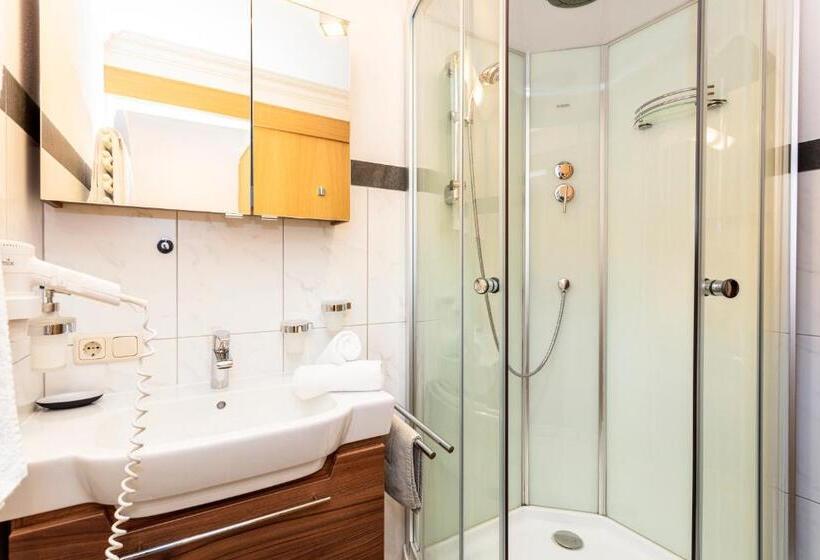 침실 1개 전망 아파트, Der Pfindlhof