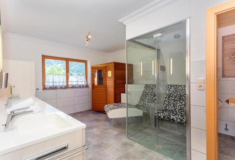 침실 1개 테라스 아파트, Der Pfindlhof