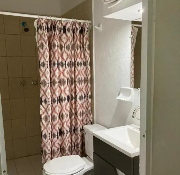 スタンダード４人部屋, Hostal Casa Blanca