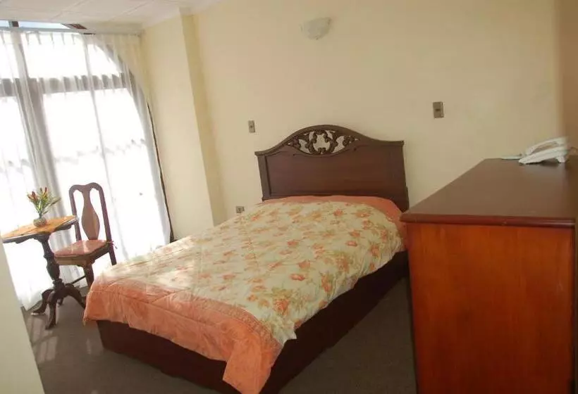 اتاق استاندارد یک نفره, Hostal Tukos La Casa Real