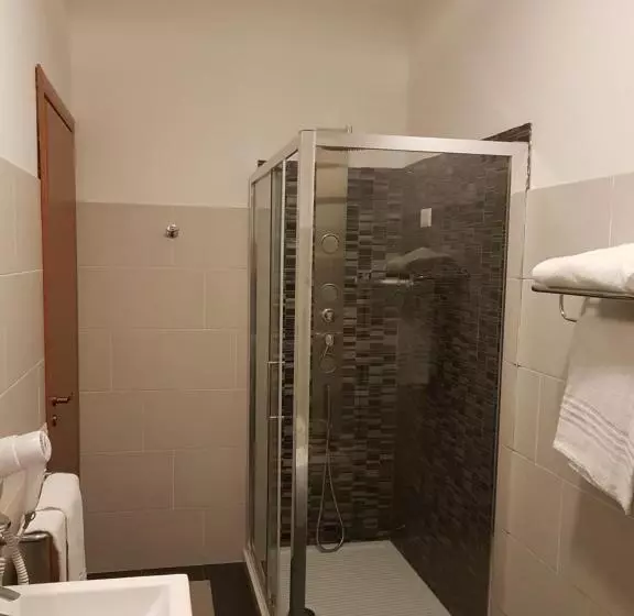 スタンダードトリプルルーム, Albergo Paradiso