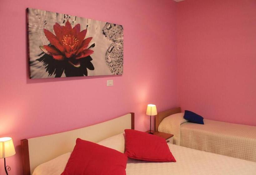 Четырехместный Номер Стандарт, Albergo Paradiso