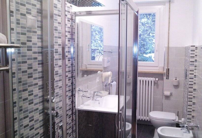 חדר סטנדרט לארבעה, Albergo Paradiso