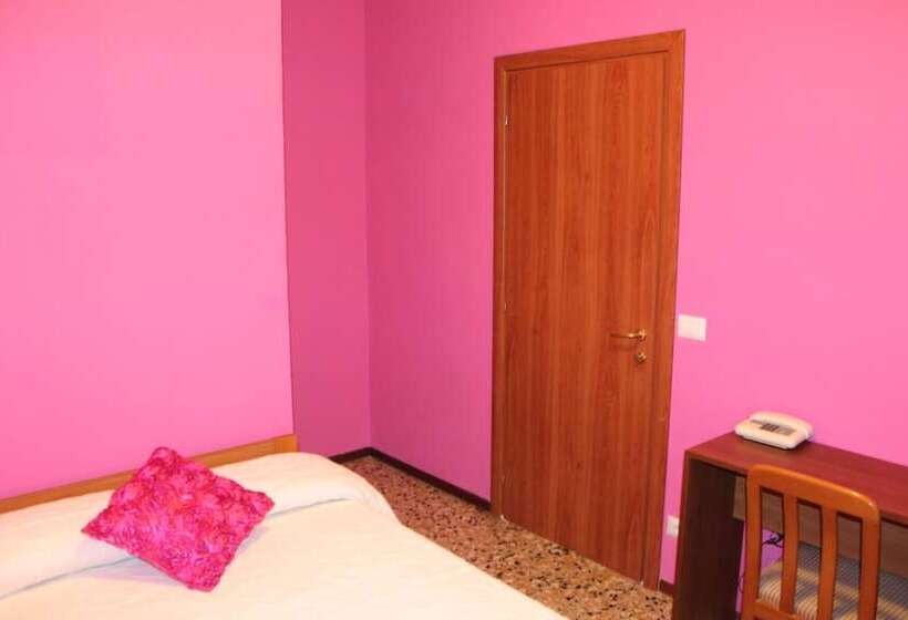 חדר סטנדרט יחיד, Albergo Paradiso