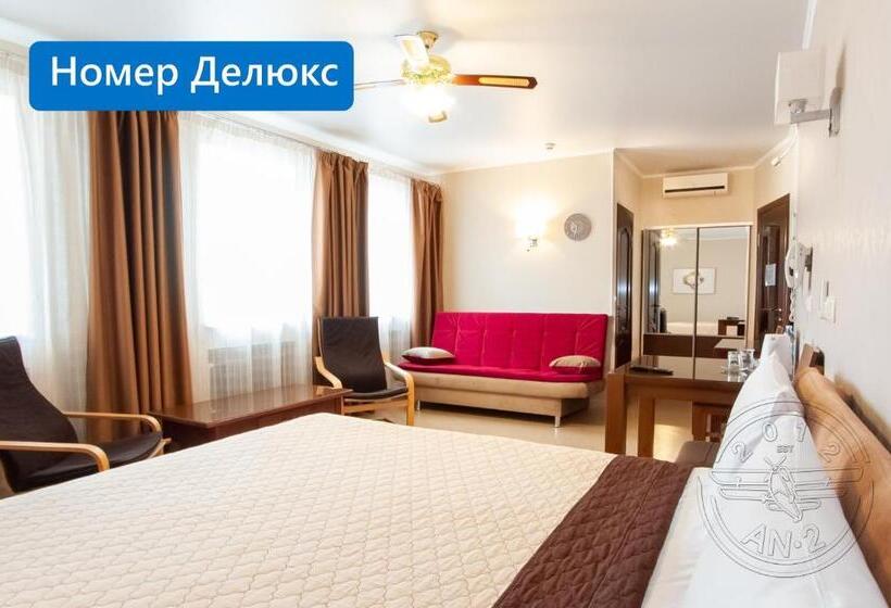 デラックスルーム, Antwo