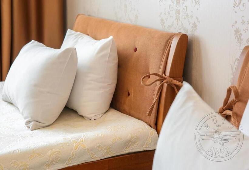 クラシックルーム, Antwo