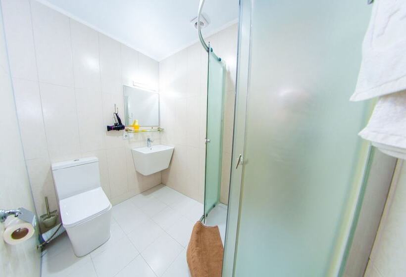 クラシックルーム, Antwo