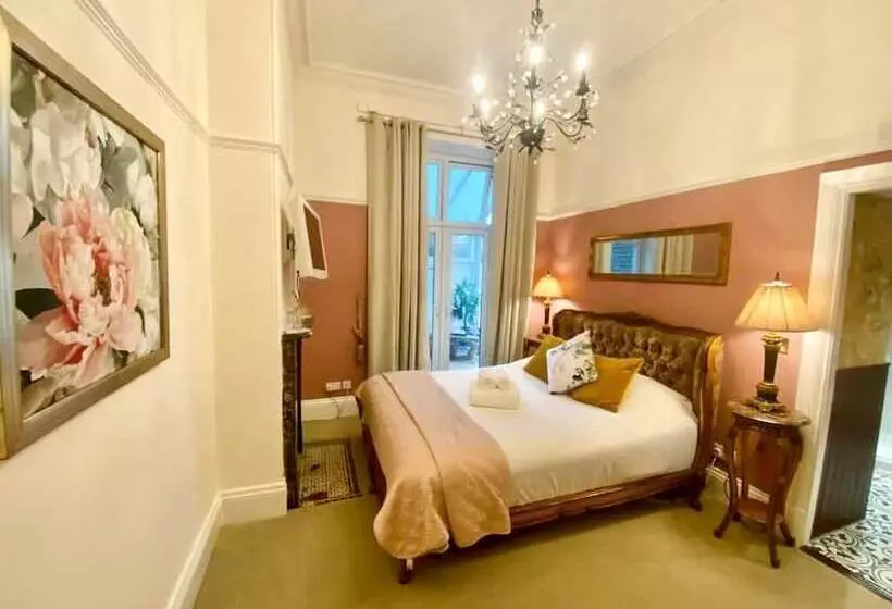 デラックスルーム, Ashmount Country House