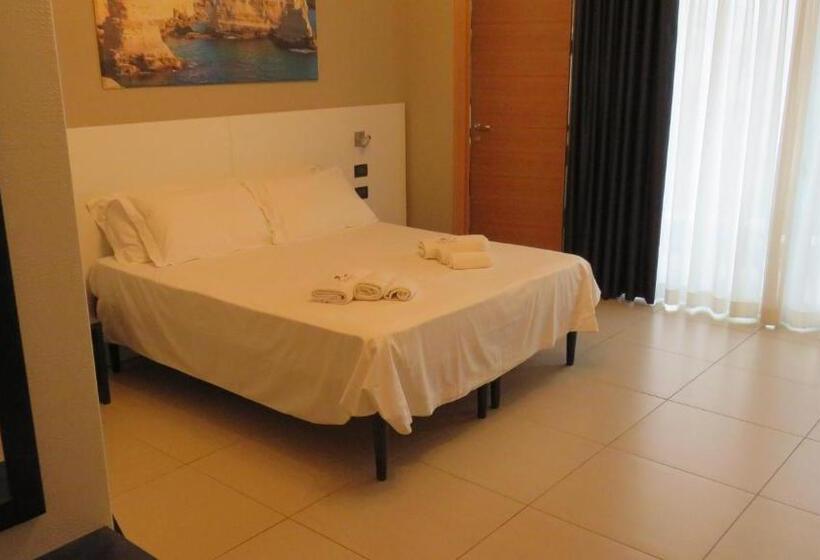 家庭间, Belvedere