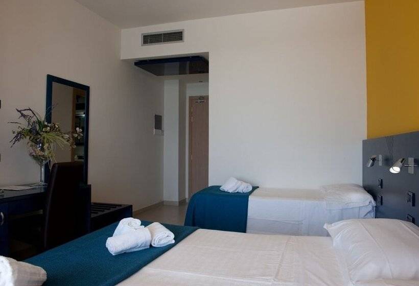 标准三人间, Belvedere