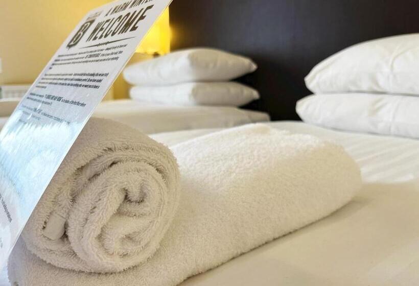 غرفة قياسية, Buccleuch Arms