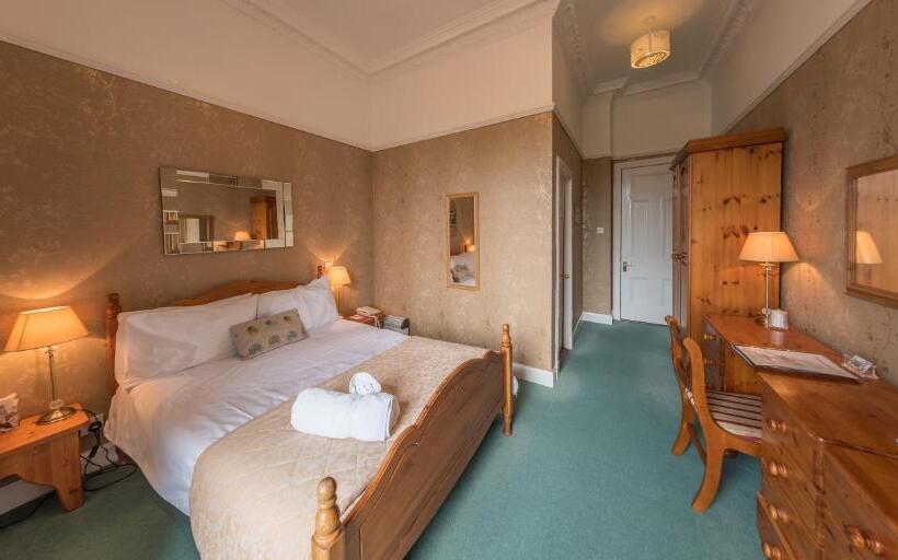 غرفة قياسية إطلالة جانبية علي البحر, Craigard House