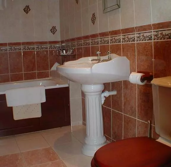 اتاق اساندارد با چشمانداز جانبی به دریا, Craigard House