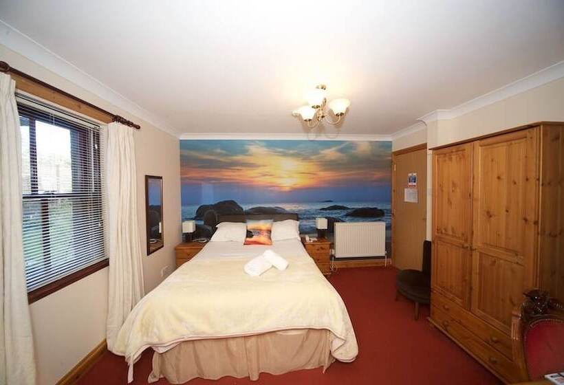 غرفة كلاسيكية, Craigard House