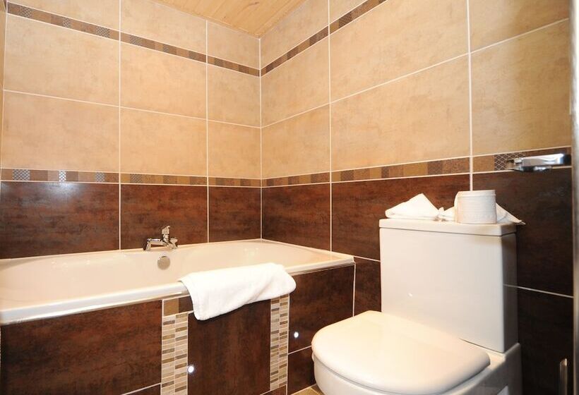 غرفة قياسية بالطابق الأرضى, Craigard House