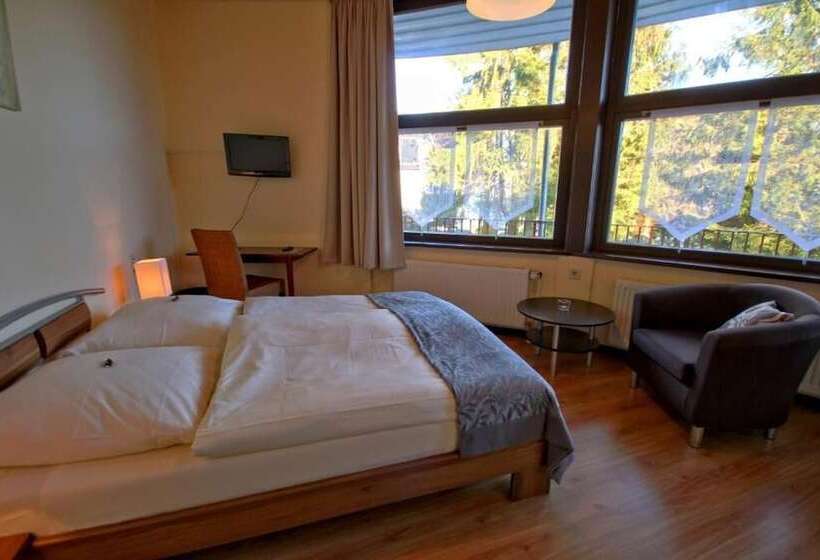 コンフォートルーム, Dein