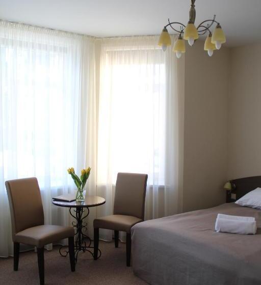 اتاق استاندارد, Dzintars