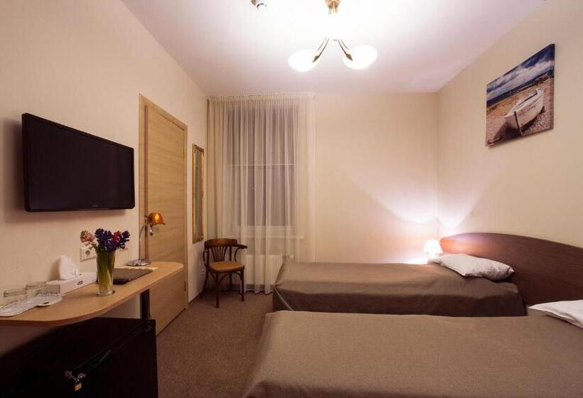 اتاق استاندارد, Dzintars