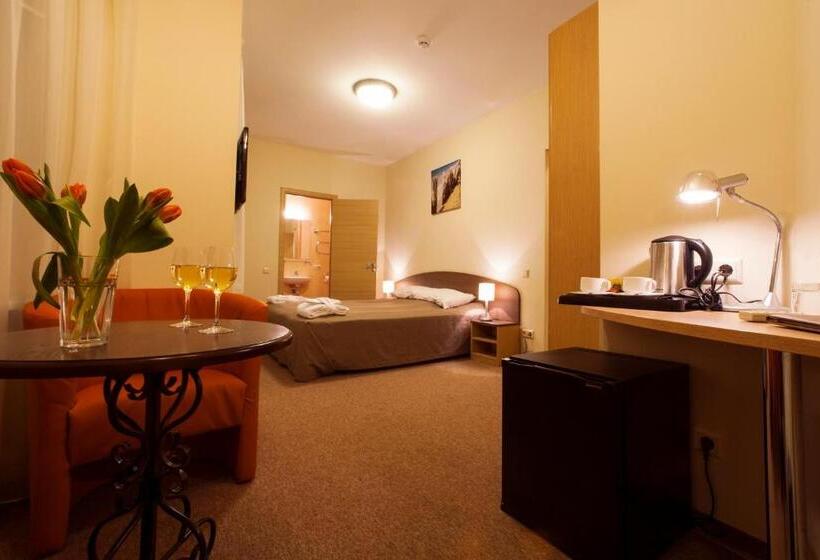 سوییت جونیور, Dzintars