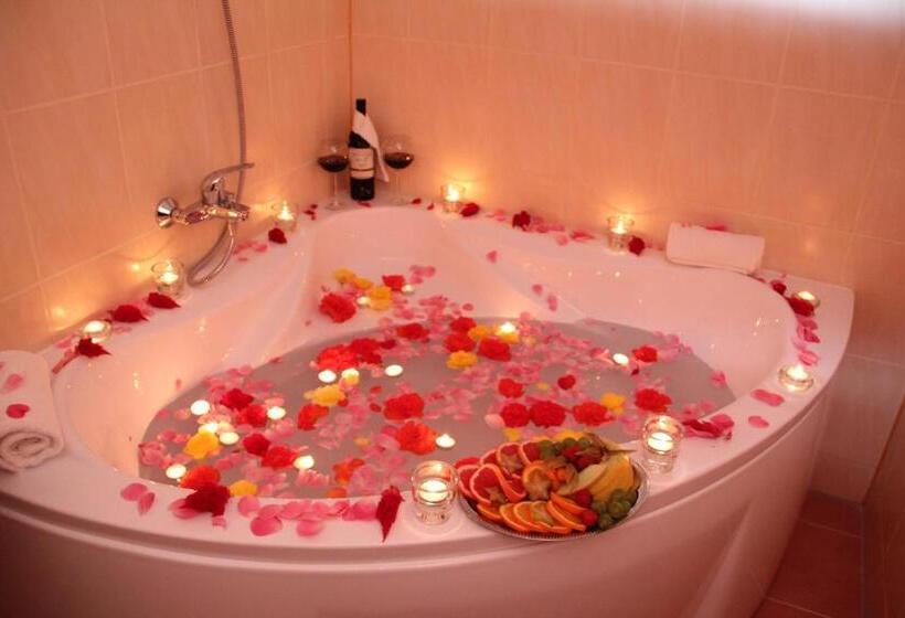 سوییت خانوادگی, Dzintars