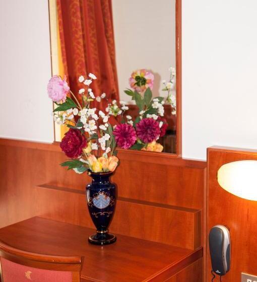 四人标准间, Garden